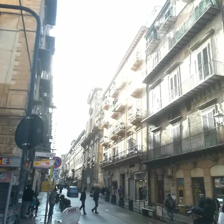Ballaro' Apartment